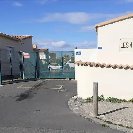 App T2 Entierement Renove En Proche A Pied De La De La Roquille Et De Tous Commerces Parking Prive Gratuit Climatisation Wifi Apartment Agde